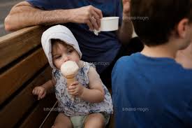 For your convenience, there is a search service on the main page of the site that would help you find images similar to little brown haired girl clipart with nescessary type and size. Little Brown Haired Girl Eating Ice Cream Cone With Family 11100116134 ã®å†™çœŸç´ æ ã‚¤ãƒ©ã‚¹ãƒˆç´ æ ã‚¢ãƒžãƒŠã‚¤ãƒ¡ãƒ¼ã‚¸ã‚º