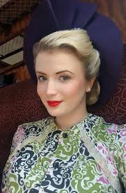 Miss Laura Bill: 1940's vocalist