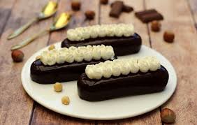 Entremets Au Praline Et Chocolat Blanc Individuels Amandine Cooking Recette Moelleux Chocolat Moelleux Au Chocolat Chocolat