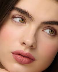 Lisa Eldridge is in London, United Kingdom.