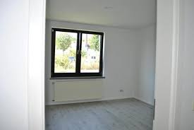 Die wohnung befindet sich in der dünstraße und ist somit sehr waldnah gelegen. Haus Mit 2 Wohnungen In Heilbad Heiligenstadt Zu Vermieten In Heiligenstadt Heilbad Heiligenstadt Heilbad Auf Kleinanzeigen De
