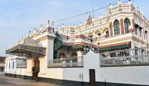 Get inspired by hundreds of photos and room tours of some of the south's most beautiful homes. South Indian Traditional House Design Plan And Images