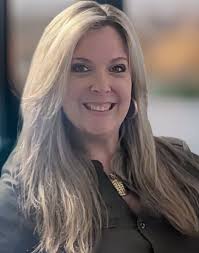 Please help us welcome Melonie Knight Davis to the Elizabethtown-White Lake  Area Chamber of Commerce board of directors! Originally from the Hope Mills  area, Melonie Davis relocated to Bladen County in 2007.