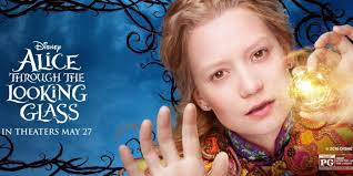 A jovem atravessa o objeto e retorna ao país das maravilhas, onde descobre que o chapeleiro maluco. Alice Atraves Do Espelho Diverte Pouco E E Facilmente Esquecivel Cultura E Ponto Final