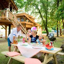 camping d n mastendol anwb camping boomhut slaapfeestjes camping