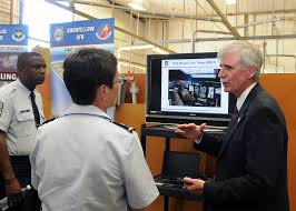 If you look at the nature of the beast, it really puts the screws to you, said kevin haley, director of symantec's security response team, in an interview yesterday. Immersion Tour