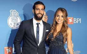Sérgio pacheco de oliveira, (born june 7, 1981) is a brazilian footballer who plays for toros neza as a midfielder. A Apresentadora De Tv Que Seduziu Sergio Oliveira Jogador Do Fc Porto Nacional Flash
