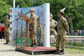 Nato a potenza, 60 anni, sposato e con due figli, il generale ha ricoperto molteplici ruoli,. Draghi Nomina Il Generale Figliuolo Commissario All Emergenza Covid Al Posto Di Arcuri