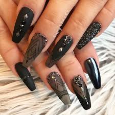Well it's time to shake things up. 33 Trendy Black Nails Designs For Dark Colors Lovers Rhinestone Nails Black Nail Designs Nail Jewels