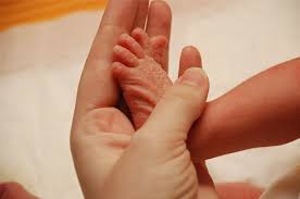 Use lukewarm water in the bath. Caring For Your Baby S Skin Hse Ie