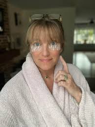 Every face has eyes, a nose and a mouth, but my face is different. I do not  see these senses in my face. Every day I discover a room and find it