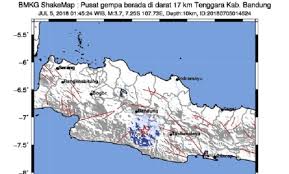 Adang surahman, mengatakan hanya 15 persen gedung rancangan insinyur di bandung yang tahan gempa. Gempa Magnitudo 3 7 Terjadi Di Perbatasan Bandung Barat Garut Kumparan Com