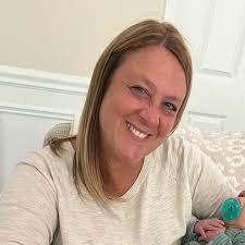 Serena Mathews's Instagram, Twitter & Facebook