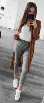 Plus De 20 Styles De Rue Mignons Pour Copier Aussi Vite Que Possible Outfit Outfit Ideen Mode