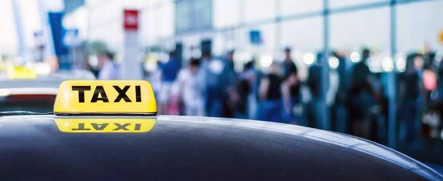 images?q=tbn:ANd9GcTRLITL3uAgnqiwprxsBVXb2lz_HwukRO5x2qMsK4jNZInEV5WCHPc6FaE&s=10 Vergelijk Taxi Offerte Opties Voor Uw Zakelijke Of Privéreis