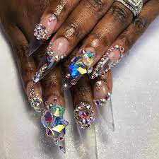 Clear Acrylics With Rhinestones Rhinestones Acrylics Blackgirlnails Girls Nails Nails Gold Nails