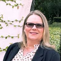 Lori Laporte's Instagram, Twitter & Facebook