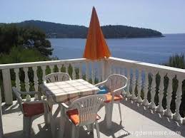 Alla fine, bisogna aggiungere che scegliendo gli appartamenti al mare in croazia, al ritorno a casa, sicuramente ricordate le vostre vacanze e le nuove amicizie. Famiglia Pensione Apartman Tudor Korcula Brna In Korcula Croazia Dove Andrai Al Mare Alloggi Privati Sul Mare Appartamenti Camere
