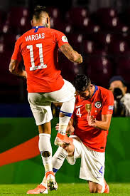 Eduardo jesús vargas rojas is a chilean professional footballer who plays as a forward for brazilian club atlético mineiro and the chile national team. B R Football Ù¹ÙˆØ¦Ù¹Ø± Ù¾Ø± Eduardo Vargas Gets His Boot Shined After Becoming Chile S All Time Leading Scorer At Copaamerica