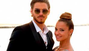 Rayane bensetti, denitsa ikonomova et les danseurs de dals à l'ile maurice en mai 2015. Rayane Bensetti En Couple Ou Pas Avec Denitsa