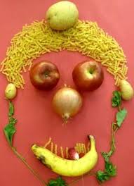 Portraits Avec Des Aliments A La Maniere D Arcimboldo Art Alimentaire Projets Creatifs Pour Enfants A La Maniere De