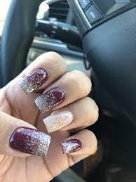 Xmas Nails Maroon With White Gold Ombre Xmas Nails Gold Acrylic Nails Burgundy Nails