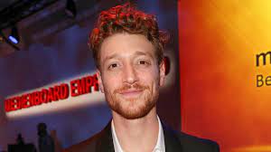 James hewitt 1 episode, 2020 ed hartland. Daniel Donskoy Er Spielt James Hewitt In The Crown Gala De