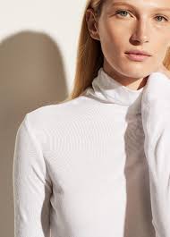 VINCE Essential Longsleeve Turtleneck