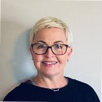 Maureen Connor's Instagram, Twitter & Facebook