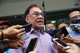 Anwar Ibrahim slams Jakim for not taking active role in 'meat cartel'  scandal investigation | Malaysia | Malay Mail
