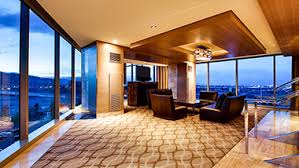 The two and three bedroom suites in las vegas are the perfect accommodations for larger parties, including groups of 8 or 10 people. Loft Suite Two Story Suite With Private Entry M Resort Las Vegas