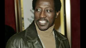 Wesley Snipes Ordered to Surrender and Begin Prison Term