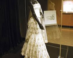 Created by martin katz and renee. The 8 Most Expensive Wedding Dresses In Britain