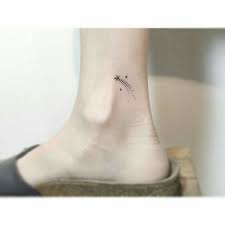 Pin By Mmonc Zans On Lvlly Tattooes Tattoos Star Tattoos Shooting Star Tattoo