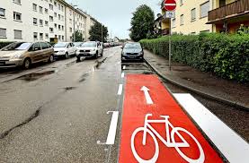 Verkehr In Ludwigsburg Warum Es In Ludwigsburg Jetzt Mini Radwege Gibt Landkreis Ludwigsburg Stuttgarter Zeitung