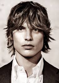 💡 in questo video tutorial ti presento un taglio medio lungo, molto dinamico e moderno con un ciuffo versatile.buona v. Taglio Capelli Medi Uomo Inverno 2017 2018