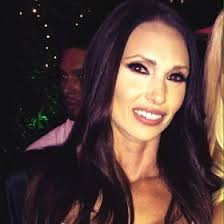 Holli Bell (pockets77)