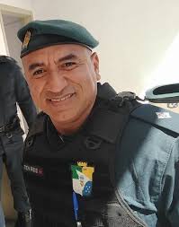 ESPAÇO MILITAR: O BLOG ESPAÇO MILITAR PARABENIZA O TENENTE PM ROBSON REIS  POR COMPLETAR MAIS UMA DATA NATALÍCIA.