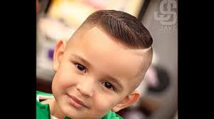En este año 2021 seguiremos viendo que cortes tipo bob, desfilado asimétrico y el look os traemos ideas, fotos y vídeos sobre los cortes de pelo para mujer primavera verano 2021. Degradado Copete Corte De Cabello Para Ninos Novocom Top