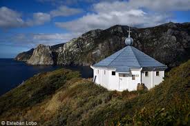 Faro Del Fin Del Mundo Faro San Juan De Salvamento Reserva Provincial Isla De Los Estados Tierra Del Fuego Argentina C Esteban Lobo Faro Argentina Islas