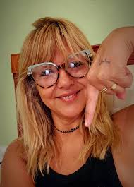 Hola bella MUY FELIZ CUMPLE QUE LO DISFRUTES ABRAZO