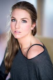 Ali Webb's Instagram, Twitter & Facebook