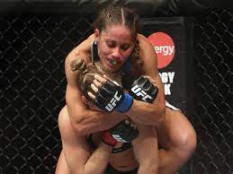 Out Lesbian Liz Carmouche Loses UFC's First Female Fight, gains New Fans -  Outsports