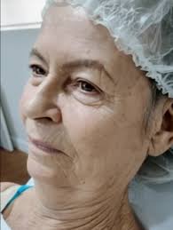 “74 and unrecognizable?!” 😱💄 This grandmother devoted her whole life to  family — but one visit to the salon changed everything 🫣🔥 Her  transformation is jaw-dropping. See the before-and-after photos in ...