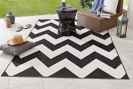 Outdoor teppiche sind in den schönen und warmen tagen nicht mehr wegzudenken. Design In Und Outdoorteppich Flachgewebe Unique Schwarz Creme Teppich Boss