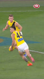 Meet our latest VFLW recruits, Kate Dempsey and Lauren Tesoriero.