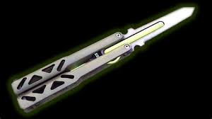 They are, however, incredibly rare and hard to attain, which makes them highly sought after. Irl Hairloom Apex I Knew I Would Never Get Wraiths Heirloom In Game So I Had Heirlooms Are One Of The Most Coveted Possessions In Apex Legends