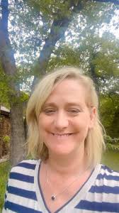 🏡 Fixer Upper in Edmond Schools! 🔨, This 4 bed, 2 bath home with a 2-car  garage is full of potential and ready for your vision! 🌳 Huge backyard  with mature trees, a charming stone fireplace, and ...