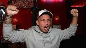 Doch lukas podolski, 31, zeigt, dass er und seine jungs dennoch mit erhobenen hauptes aus dem spiel gehen. Lukas Podolski Themenseite