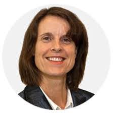 Lisa Tona's Instagram, Twitter & Facebook